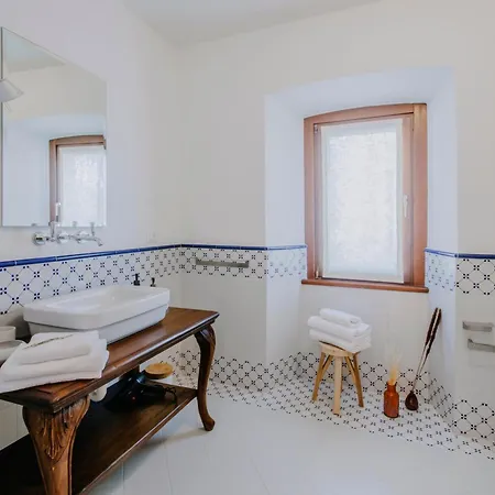 Castello Di Han/Misafirhane 3*